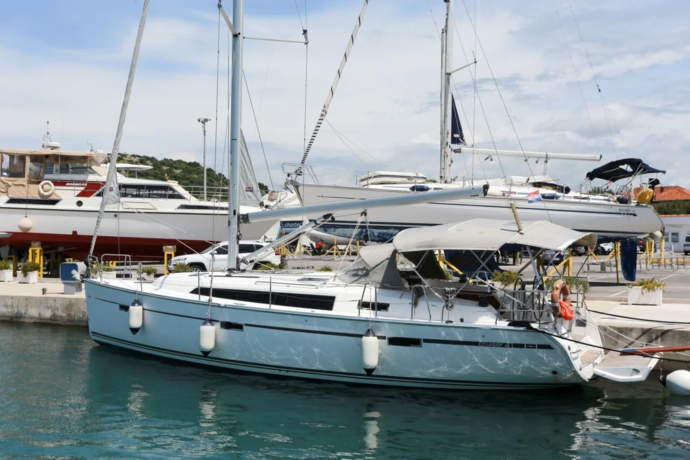 BoatPhoto.coverAlt