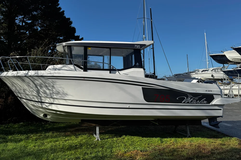 BoatPhoto.coverAlt