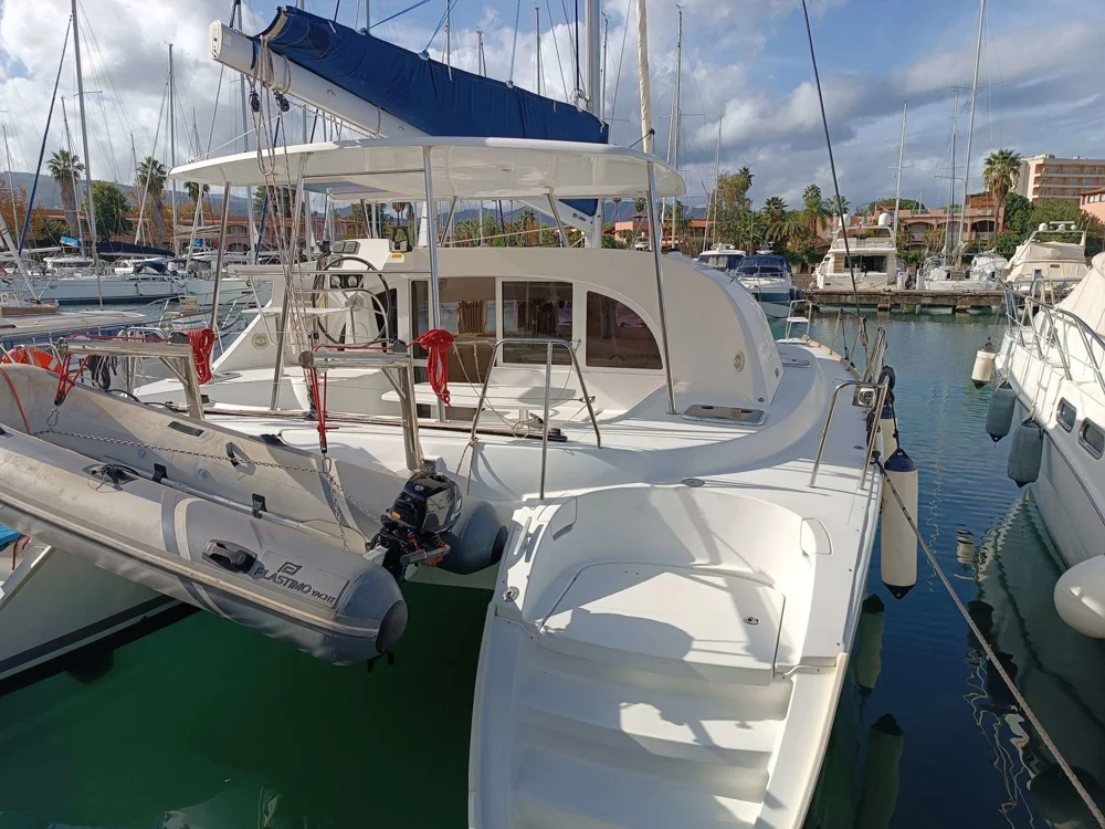 BoatPhoto.coverAlt
