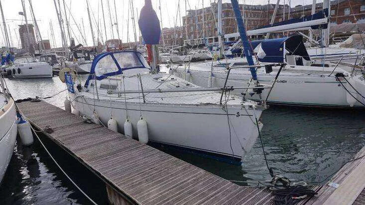 BoatPhoto.coverAlt
