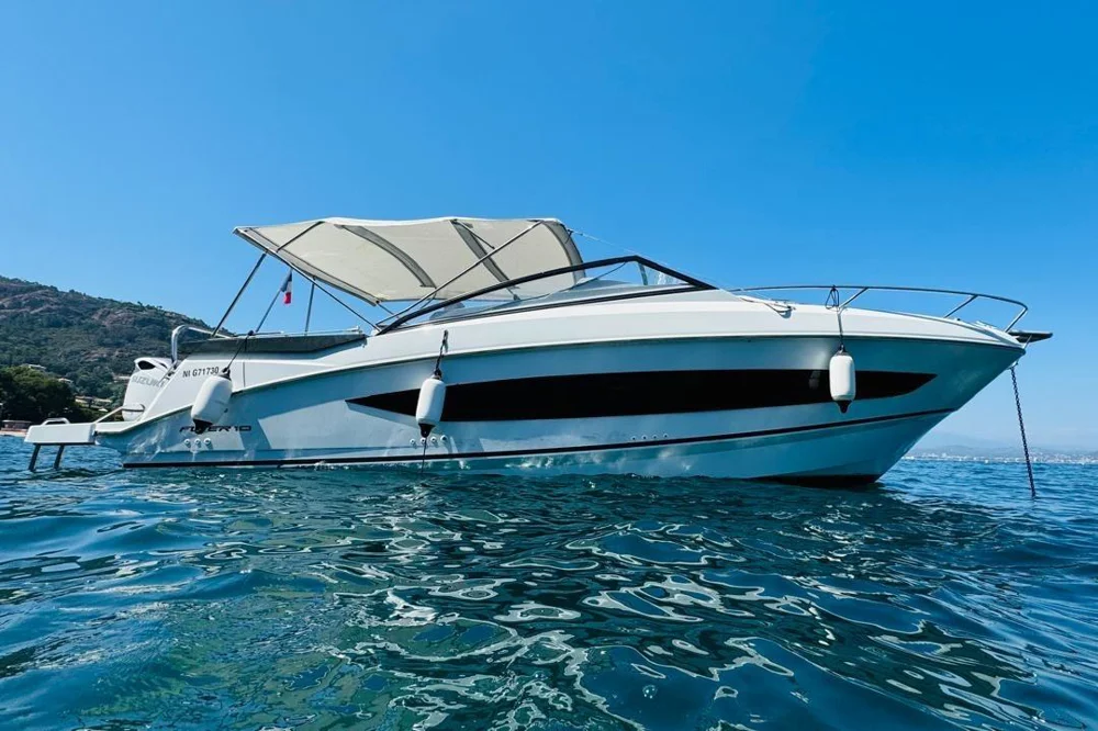 BoatPhoto.coverAlt