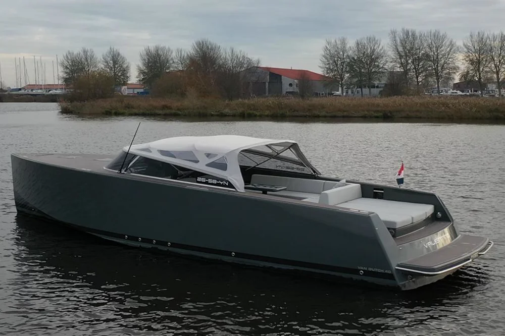 BoatPhoto.coverAlt