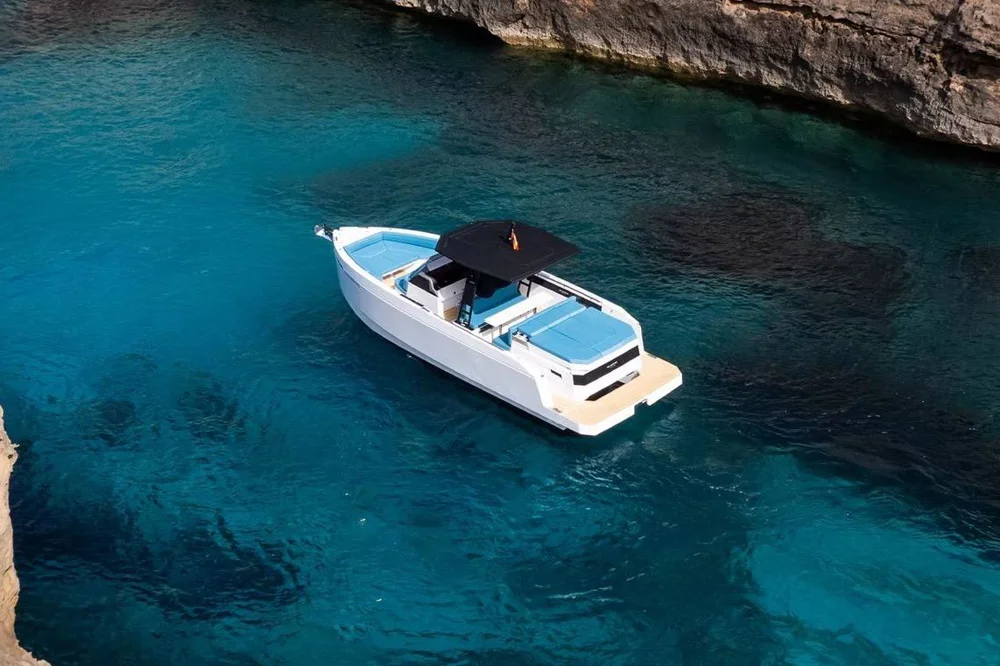 BoatPhoto.coverAlt