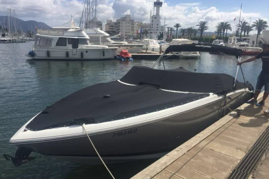 2011 Cobalt Boats 296 for sale in Ibiza, Spain, photo 2 of 5