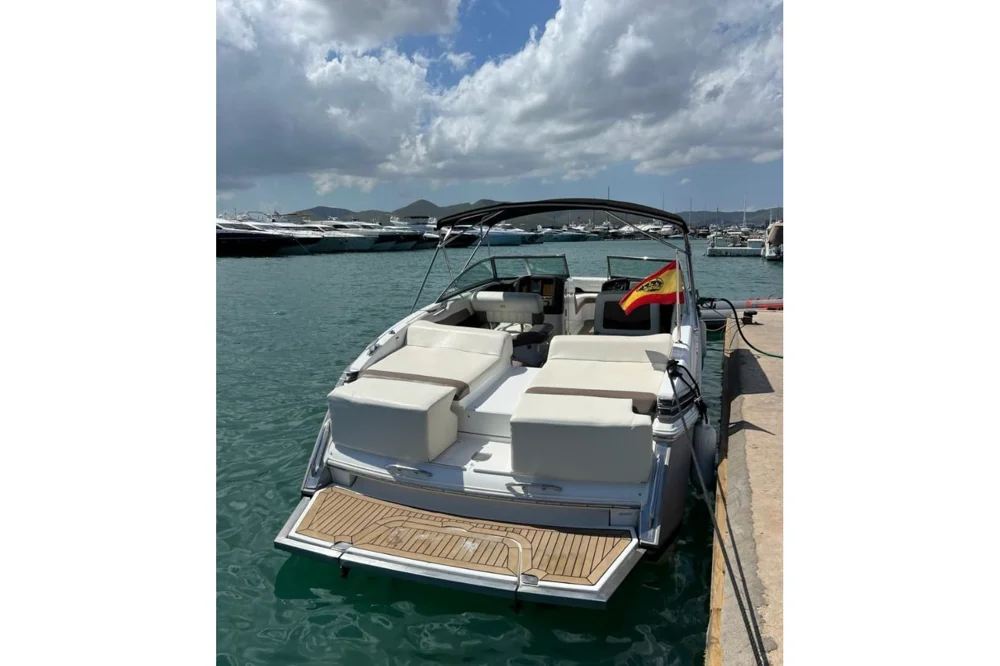 2011 Cobalt Boats 296 for sale in Ibiza, Spain, photo 5 of 5
