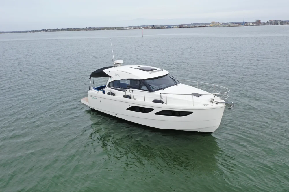BoatPhoto.coverAlt