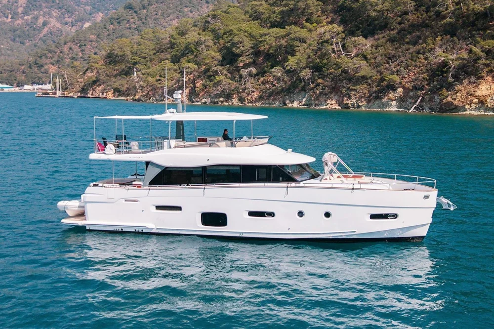 BoatPhoto.coverAlt