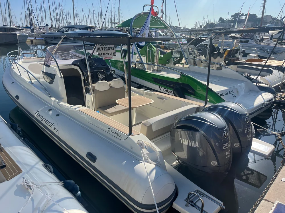 BoatPhoto.coverAlt