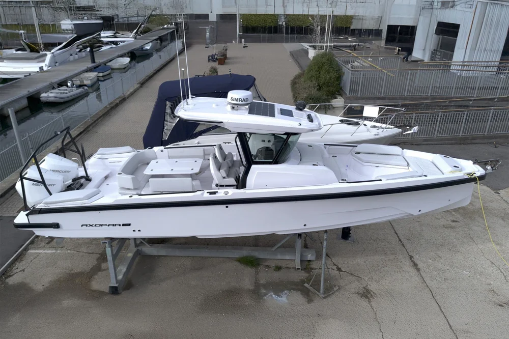 BoatPhoto.coverAlt