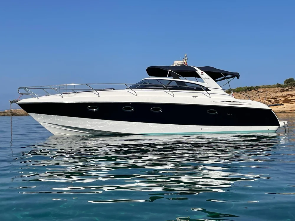 BoatPhoto.coverAlt