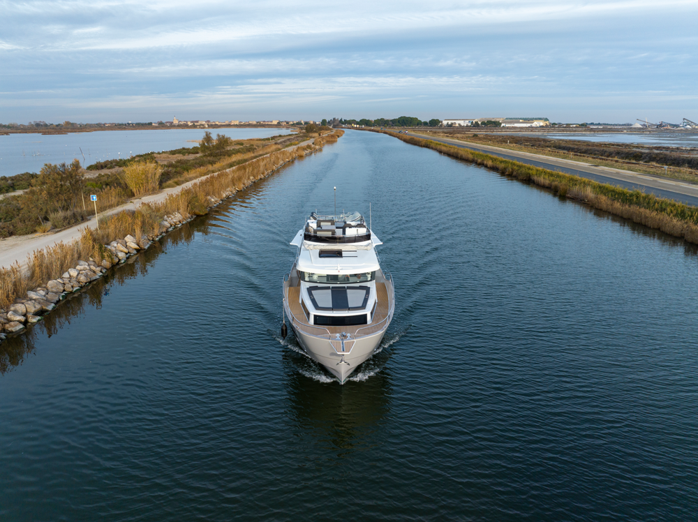BoatPhoto.coverAlt