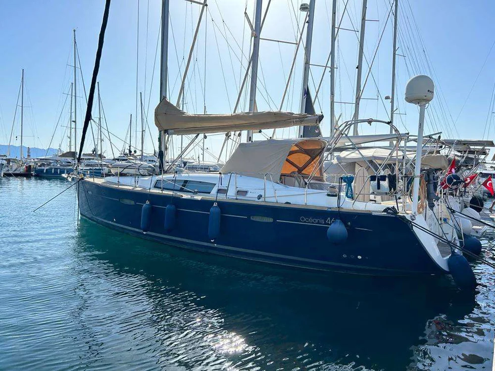 BoatPhoto.coverAlt