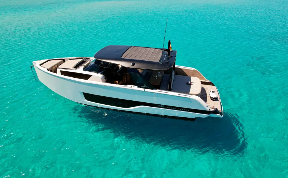 BoatPhoto.coverAlt