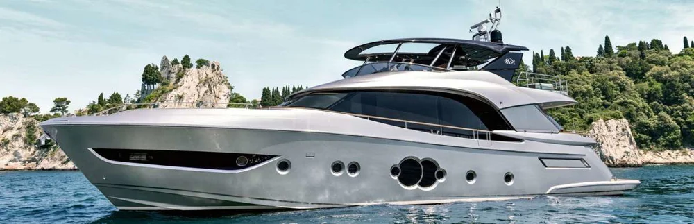 BoatPhoto.coverAlt