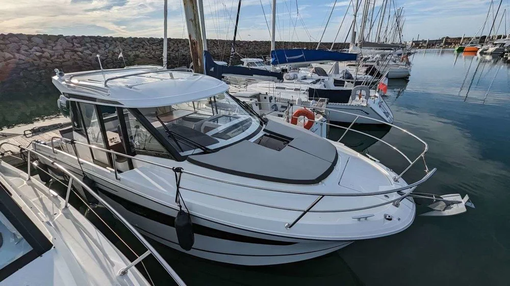BoatPhoto.coverAlt