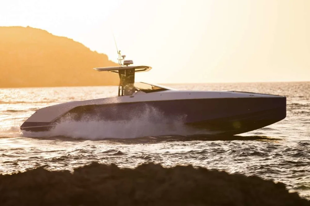 BoatPhoto.coverAlt