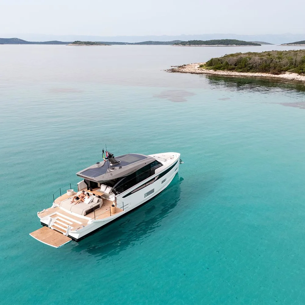 BoatPhoto.coverAlt