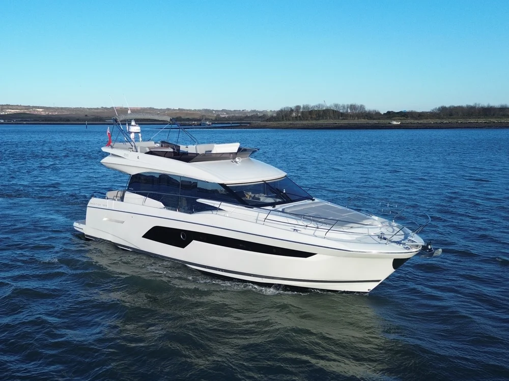 BoatPhoto.coverAlt