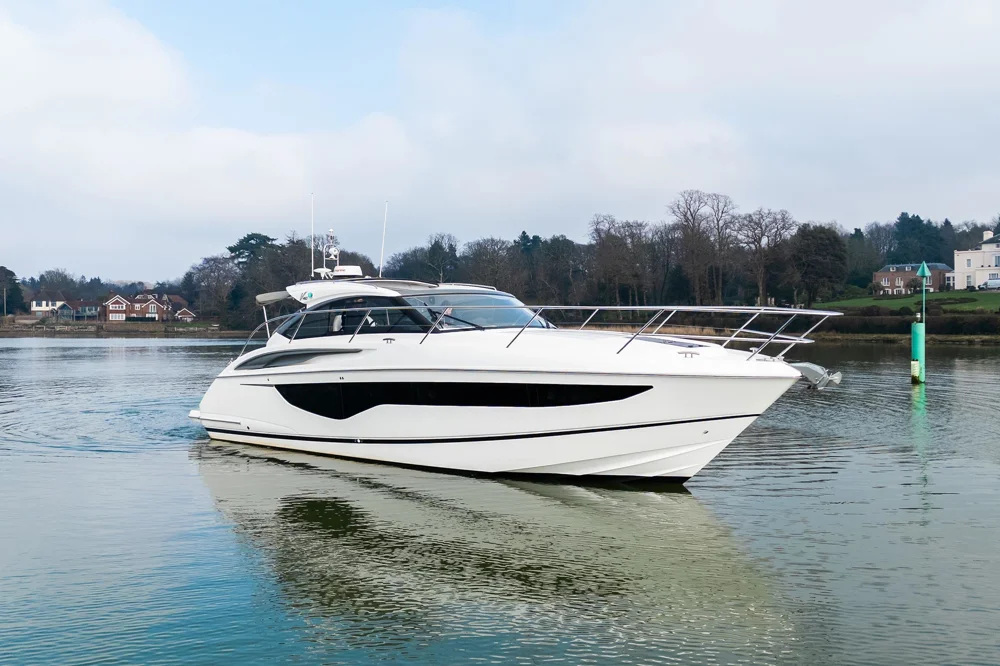 BoatPhoto.coverAlt