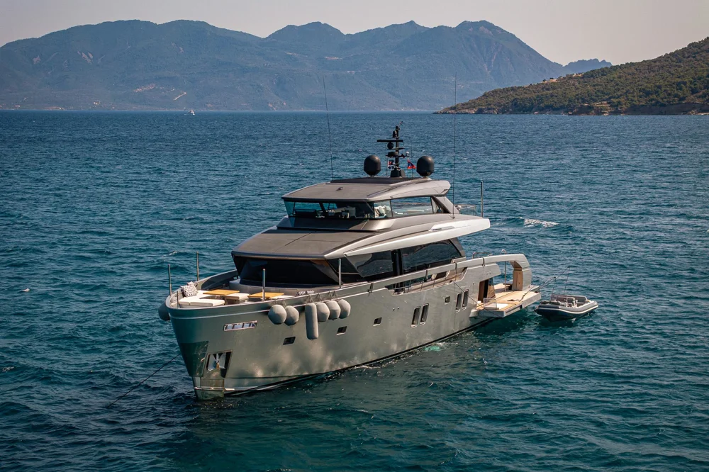 BoatPhoto.coverAlt