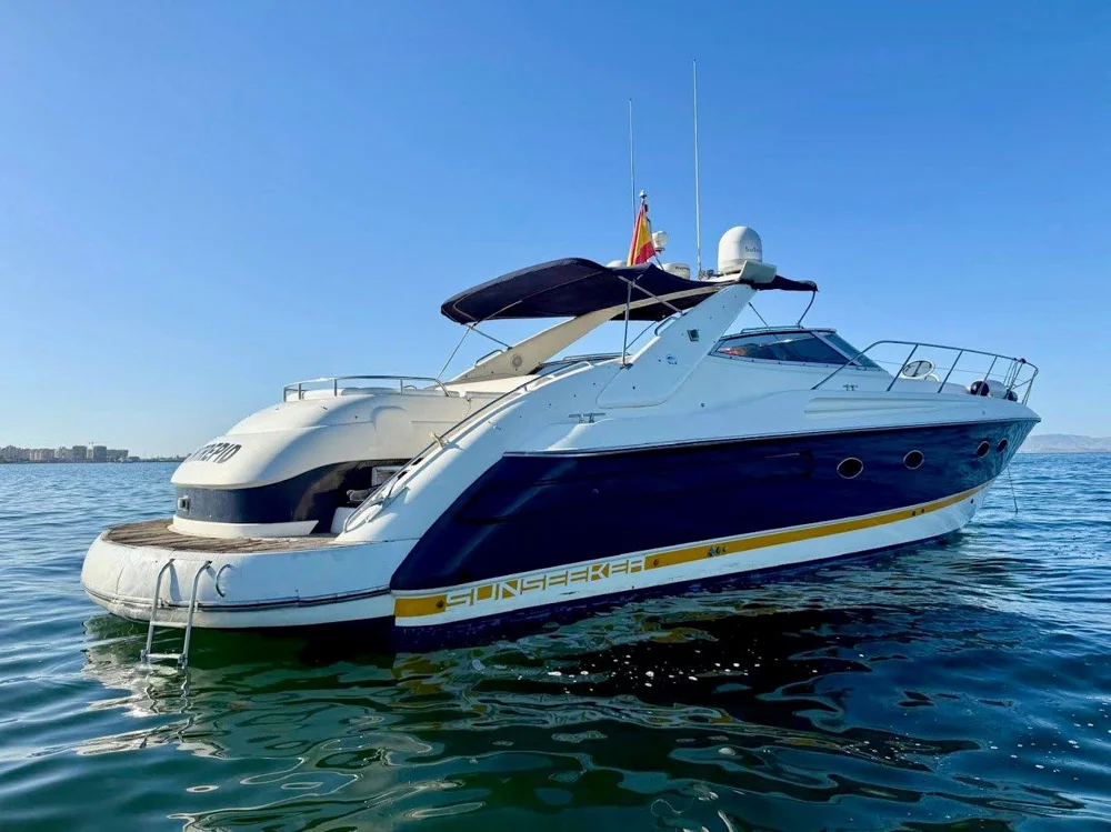 BoatPhoto.coverAlt