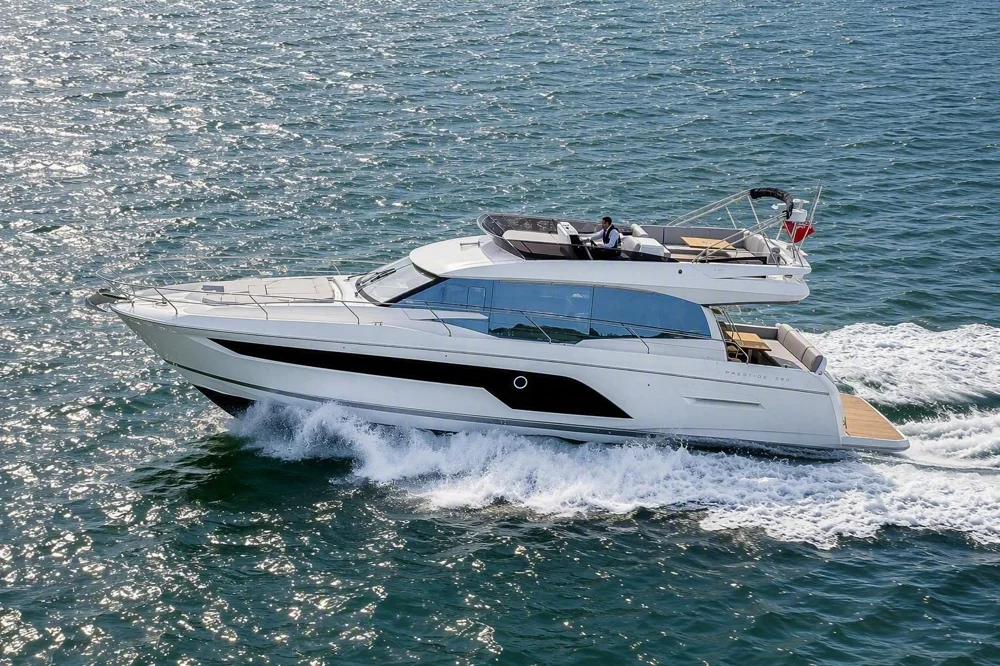 BoatPhoto.coverAlt