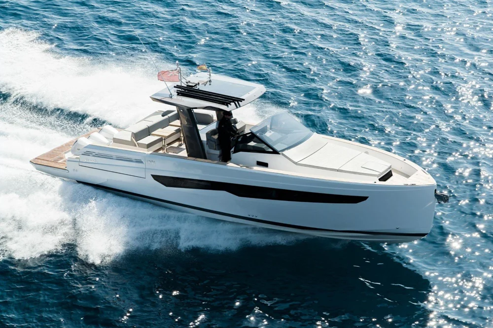 BoatPhoto.coverAlt
