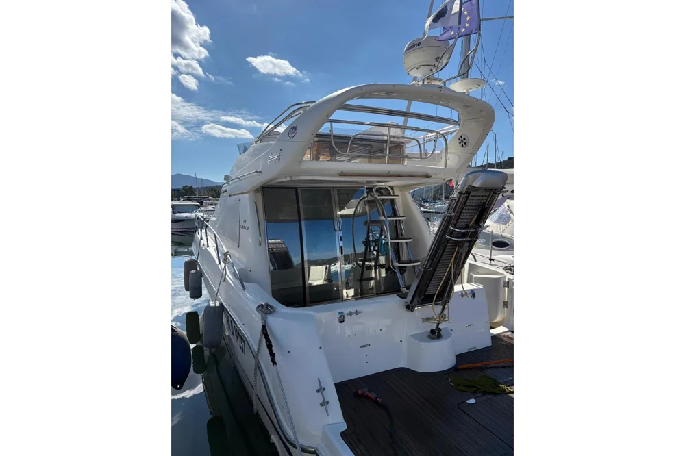 BoatPhoto.coverAlt