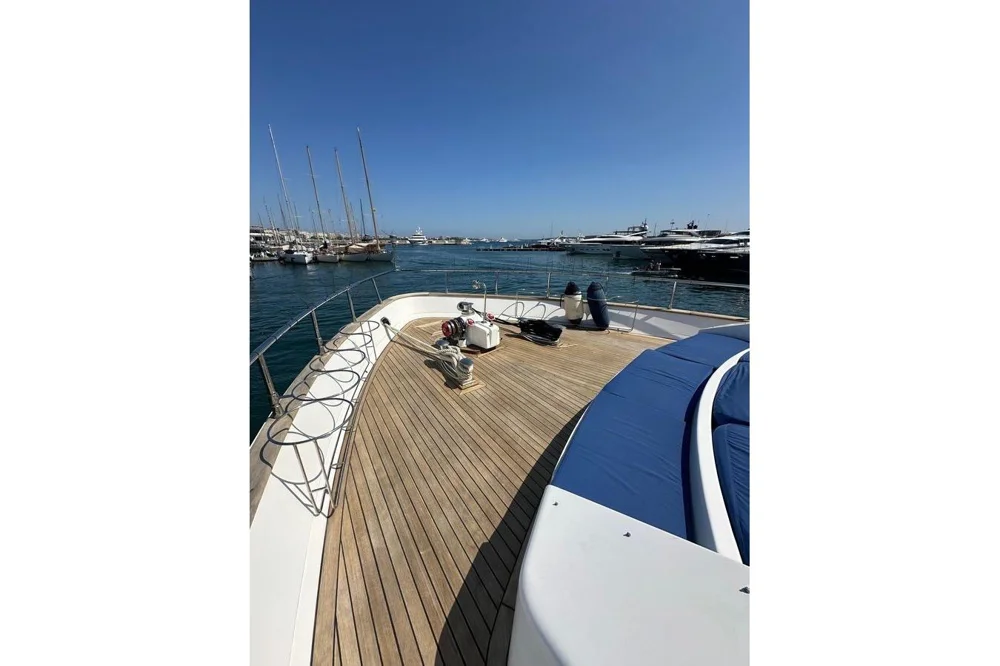 BoatPhoto.alt