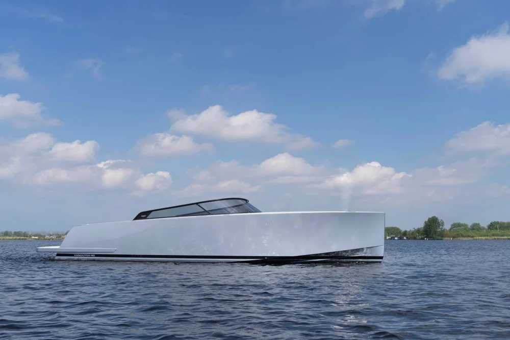 BoatPhoto.coverAlt