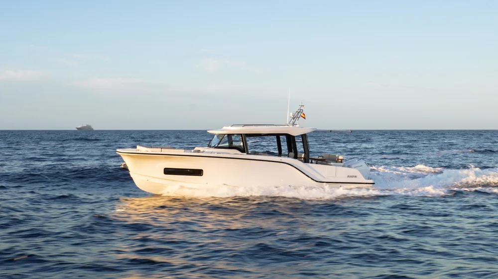 BoatPhoto.coverAlt