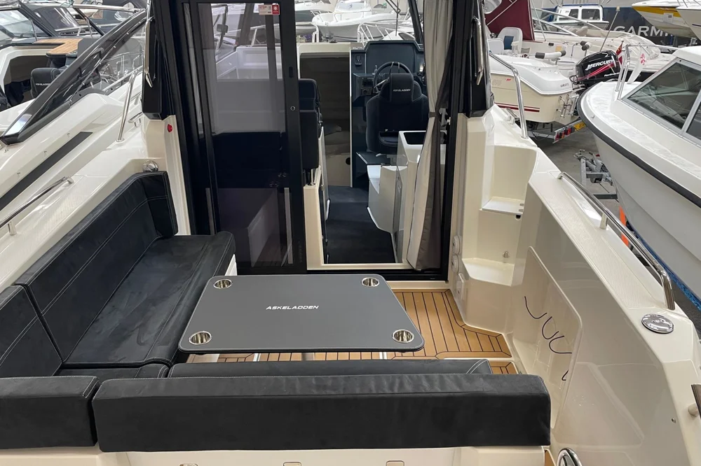 BoatPhoto.alt