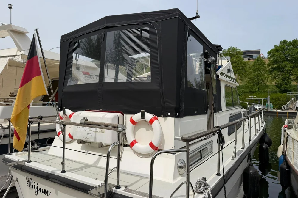 BoatPhoto.coverAlt