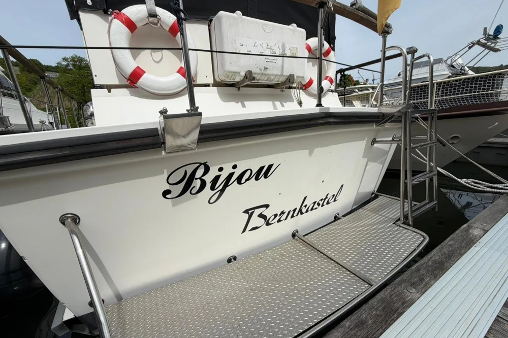 BoatPhoto.alt