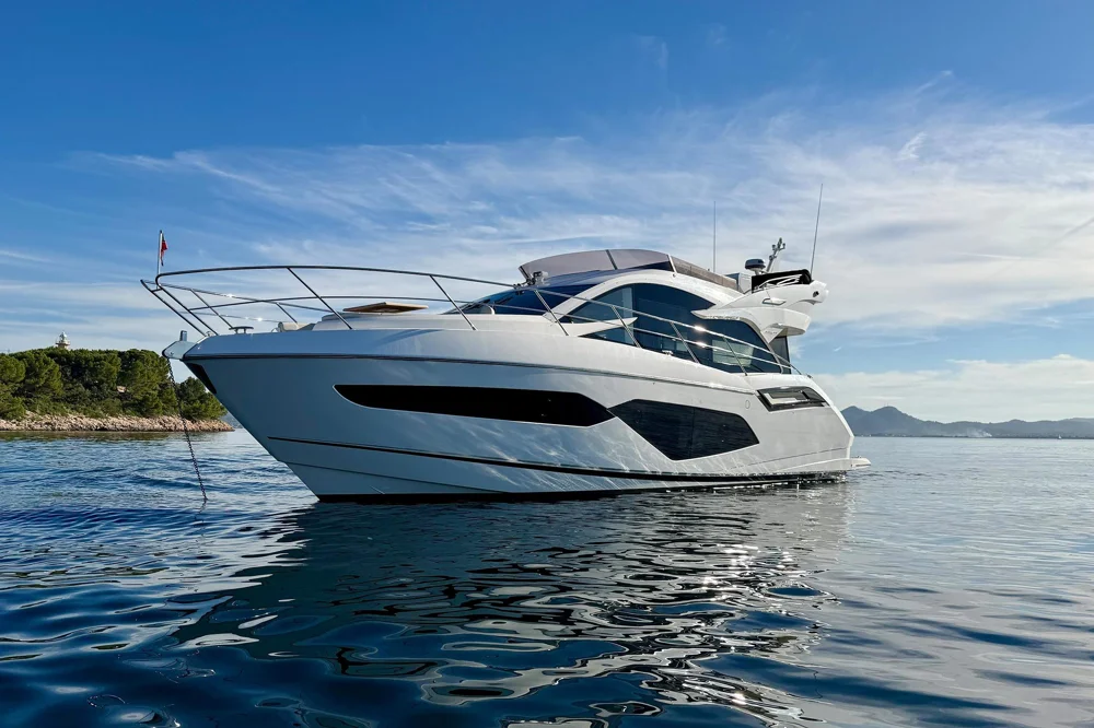 BoatPhoto.coverAlt