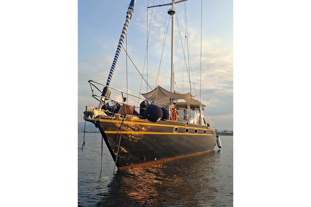 BoatPhoto.alt