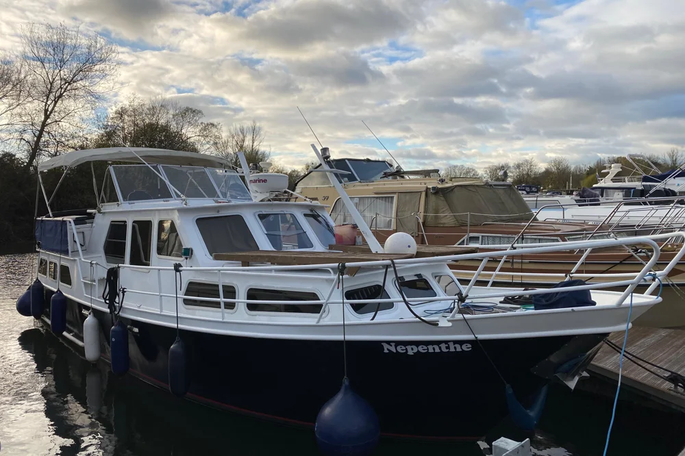 BoatPhoto.coverAlt