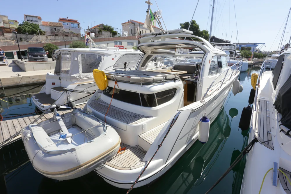 BoatPhoto.alt