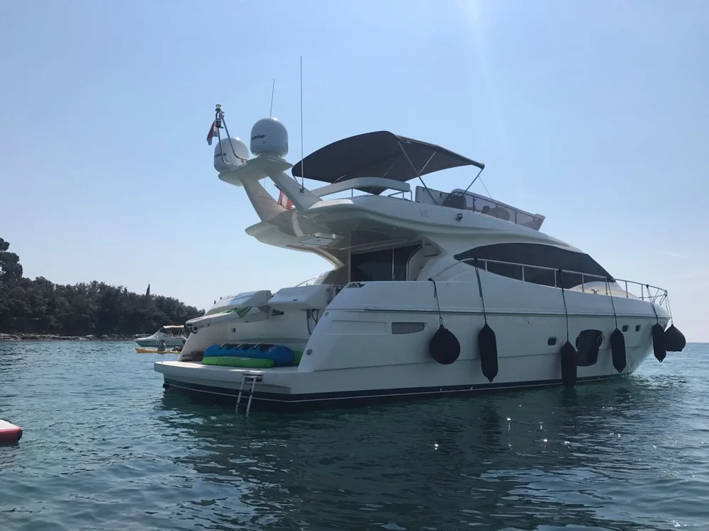 BoatPhoto.alt