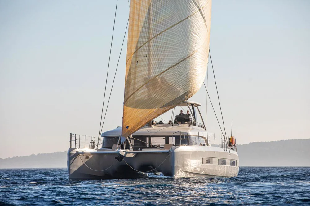 BoatPhoto.coverAlt