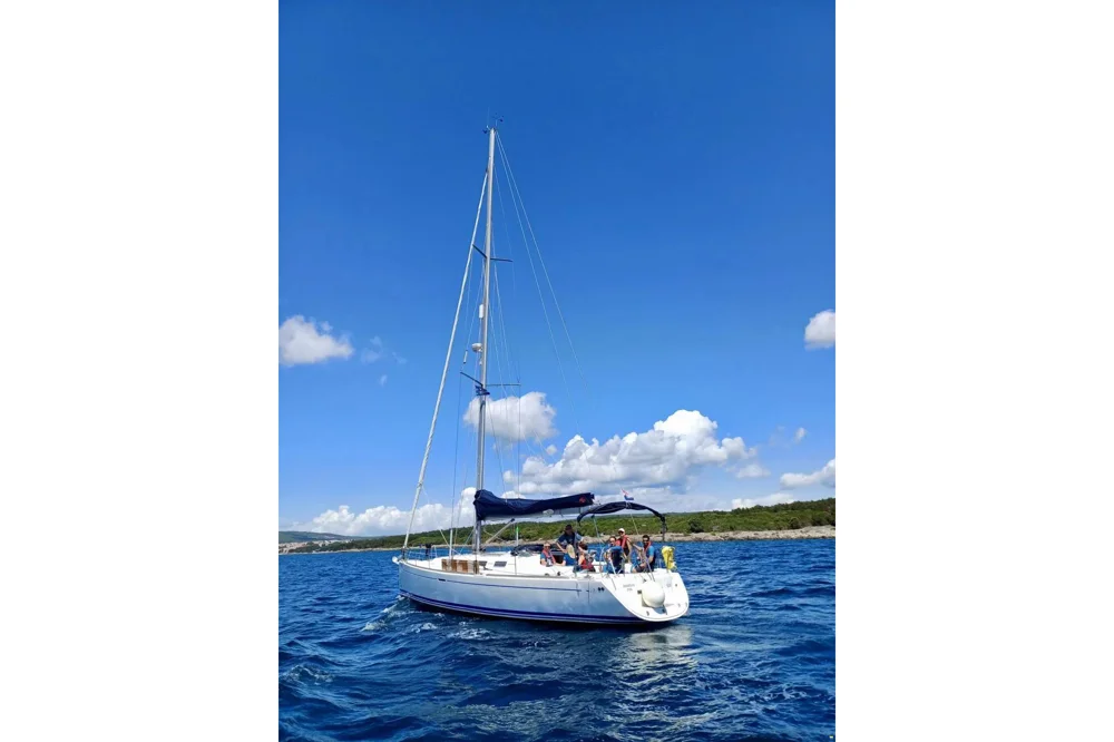 2004 Dufour 44 for sale in Punat, Croatia, photo 2 of 5