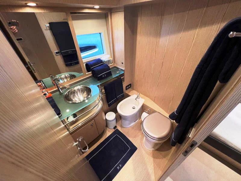 BoatPhoto.alt