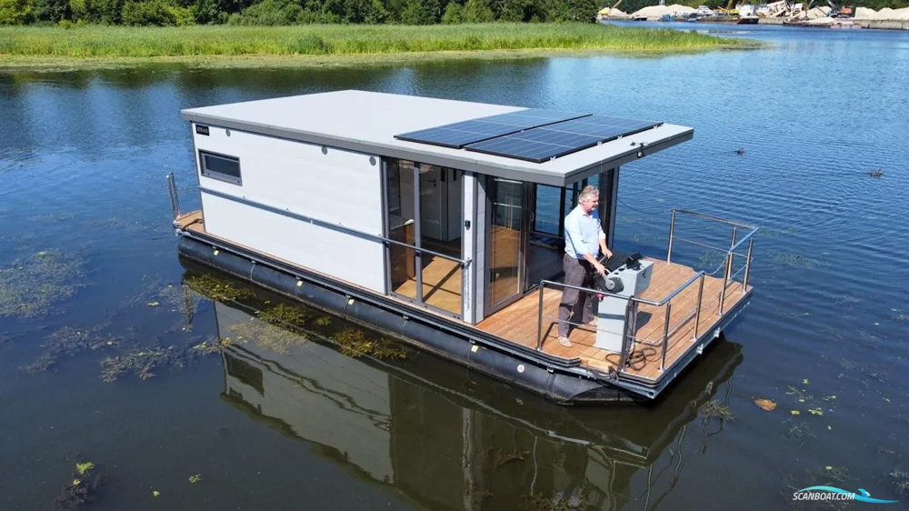 BoatPhoto.alt
