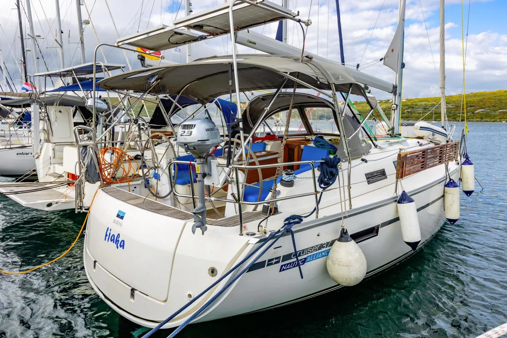 2017 Bavaria Cruiser 37 for sale in Punat, Croatia, photo 1 of 5