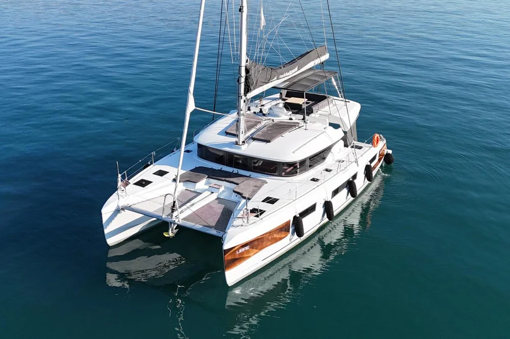 BoatPhoto.coverAlt