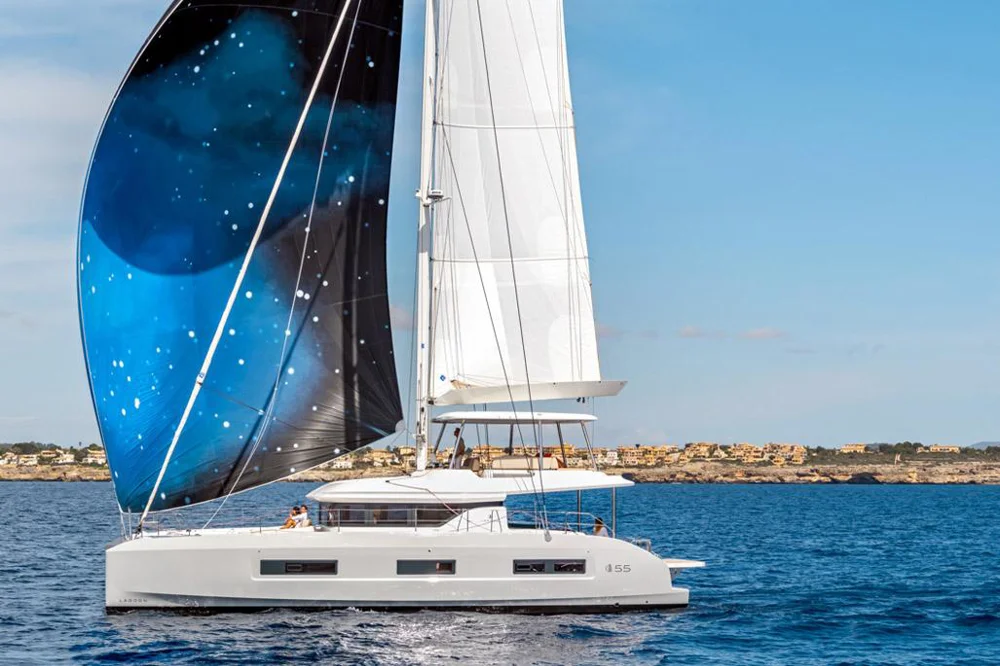 BoatPhoto.coverAlt