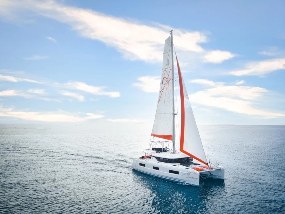 BoatPhoto.coverAlt