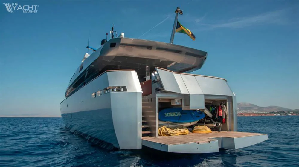 BoatPhoto.alt