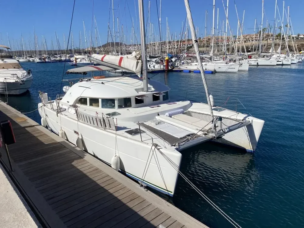 BoatPhoto.coverAlt