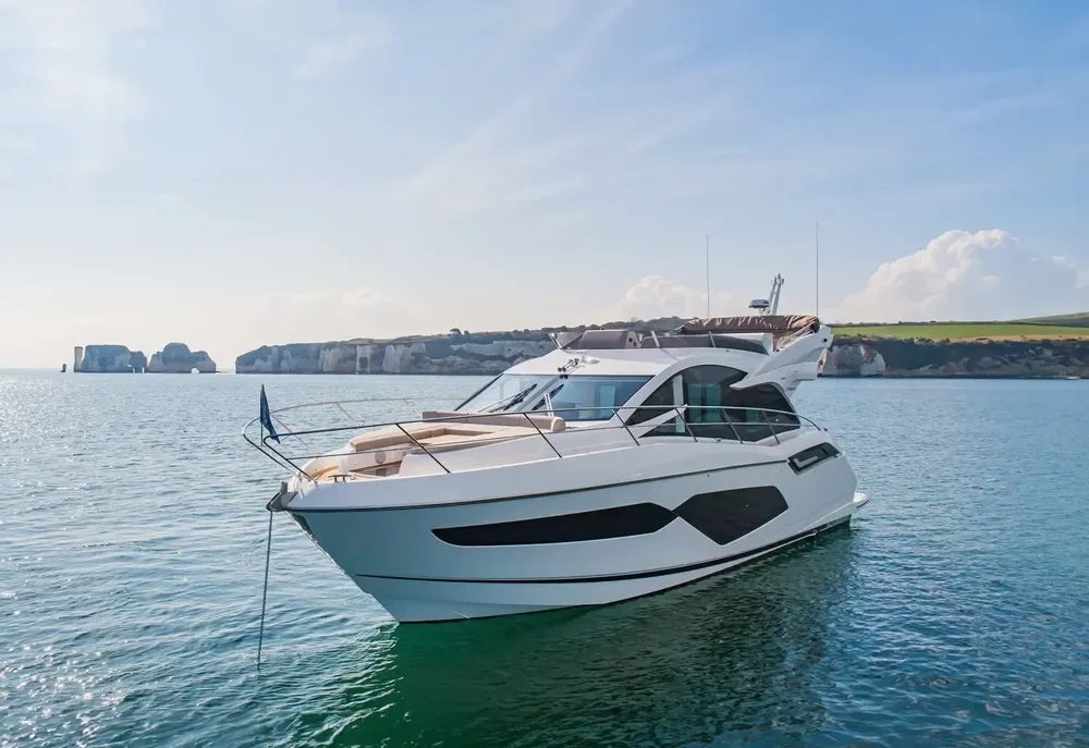 BoatPhoto.coverAlt